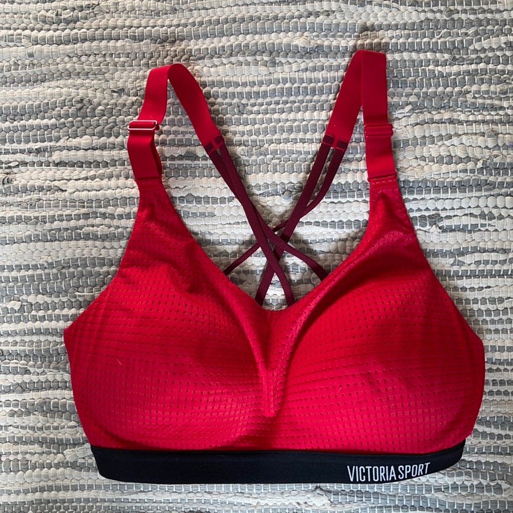 Victoria sport sports bra